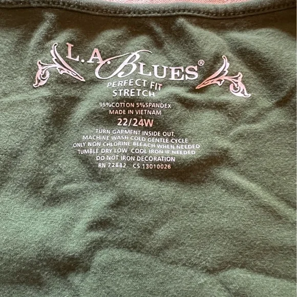 LA Blues Green with Rhinestone Short Sleeve Women’s Plus Top - Picture 3 of 4